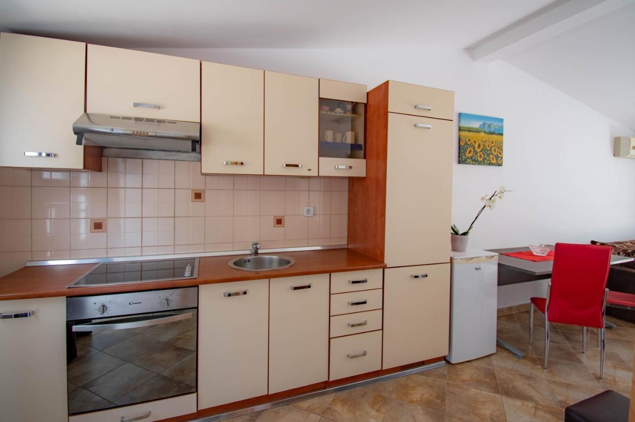 Apartments Betty Borik Rovinj Luaran gambar