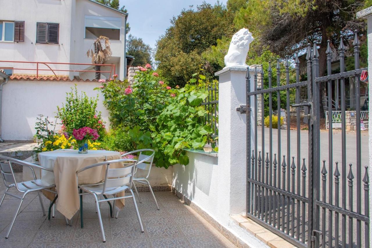 Apartments Betty Borik Rovinj Luaran gambar