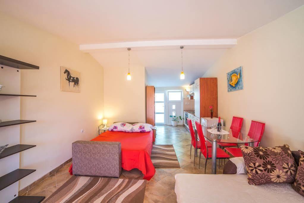 Apartments Betty Borik Rovinj Luaran gambar